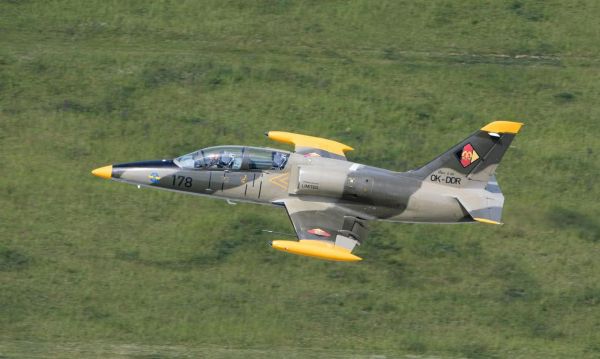 Let stíhačkou L-39 Albatros