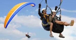 Tandem paragliding