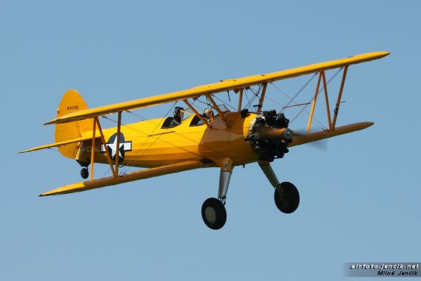 Let dvouplošníkem Boeing Stearmann - Plzeň